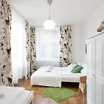 Faust In The Heart Of Kazimierz By Mint Apartment